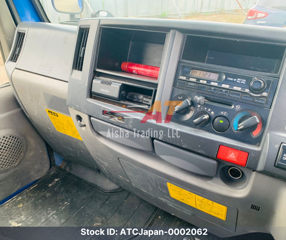 2013 Isuzu Elf